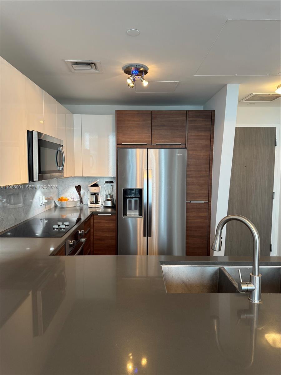 601 NE 27th St #1603, Miami FL 33137
