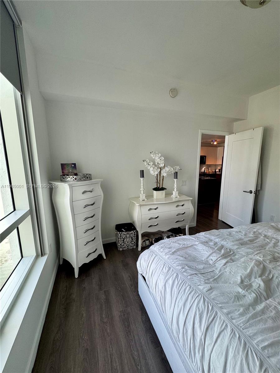 601 NE 27th St #1603, Miami FL 33137