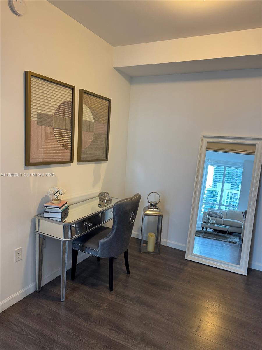 601 NE 27th St #1603, Miami FL 33137
