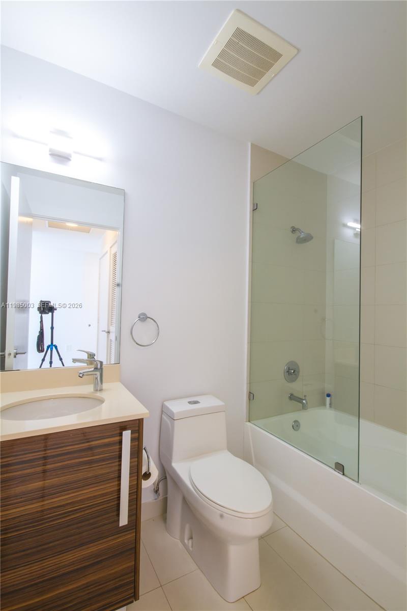 2020 N Bayshore Dr #2204, Miami FL 33137