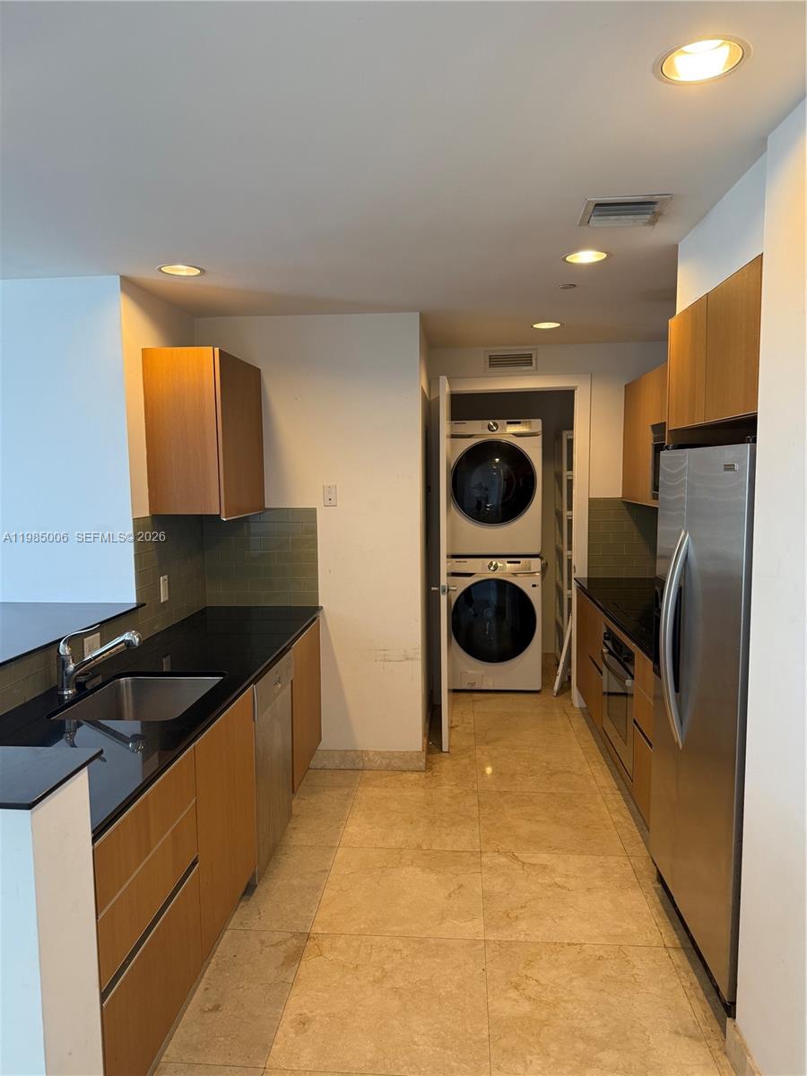 1060 Brickell Ave #4005, Miami FL 33131