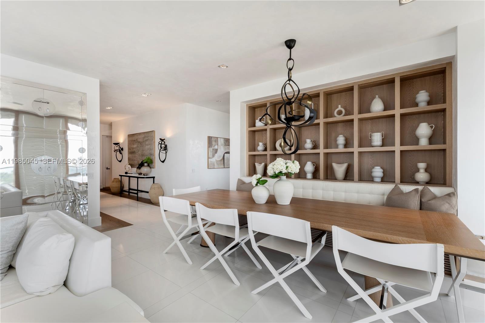 800 S Pointe Dr #901, Miami Beach FL 33139