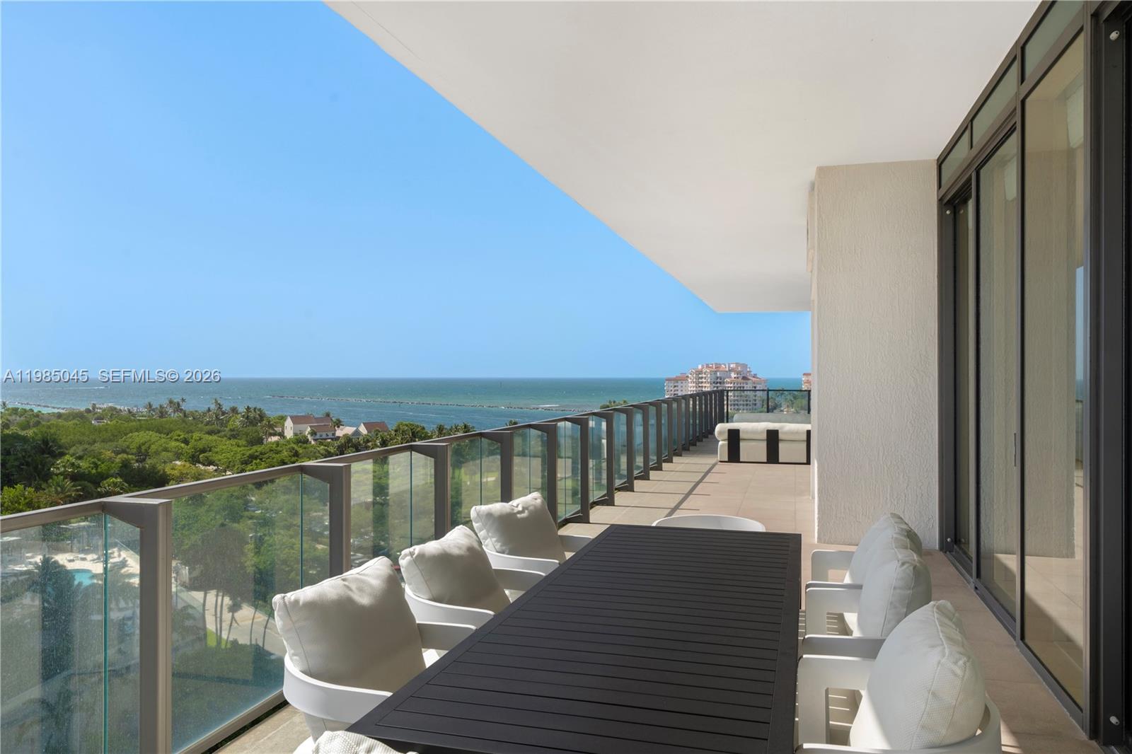 800 S Pointe Dr #901, Miami Beach FL 33139