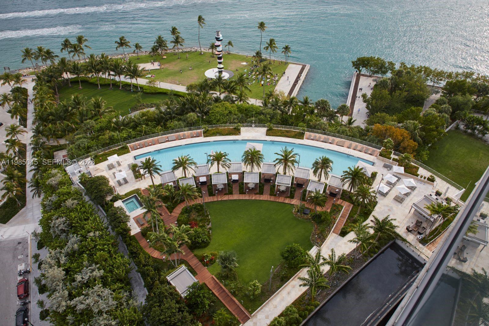 800 S Pointe Dr #901, Miami Beach FL 33139
