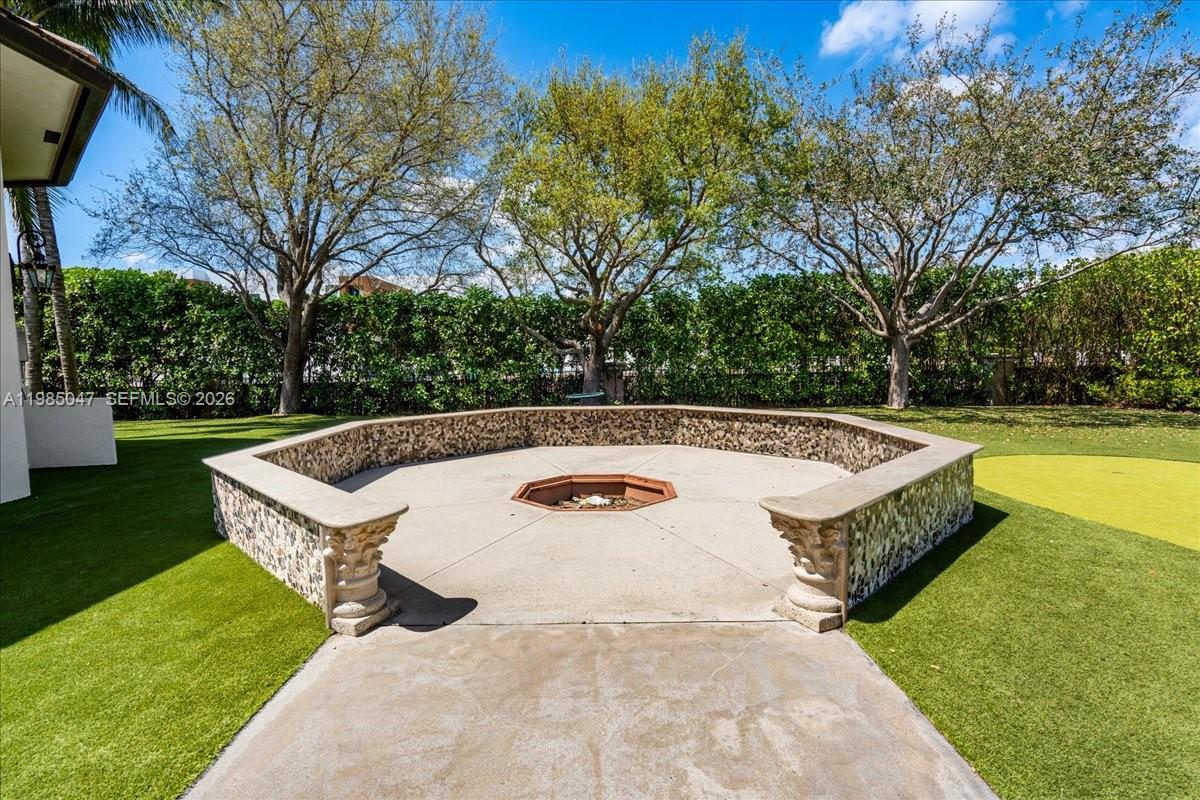 16755 Berkshire Ct, Southwest Ranches FL 33331
