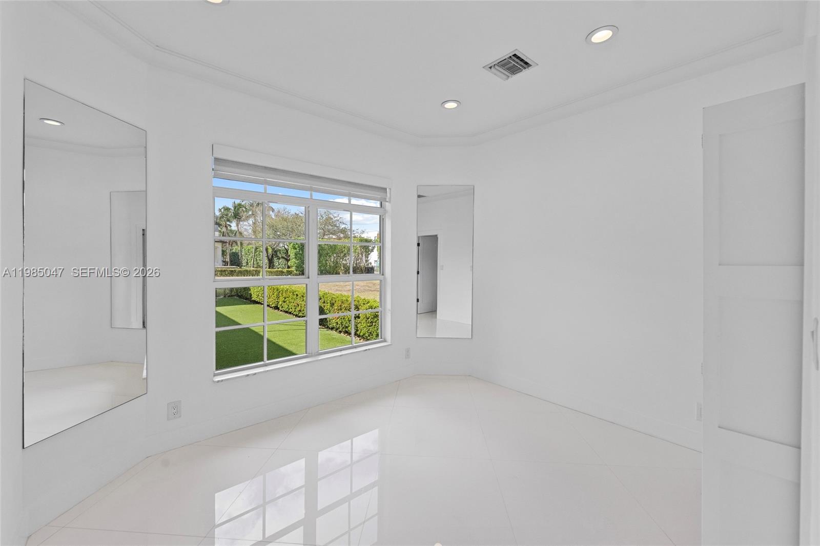 16755 Berkshire Ct, Southwest Ranches FL 33331
