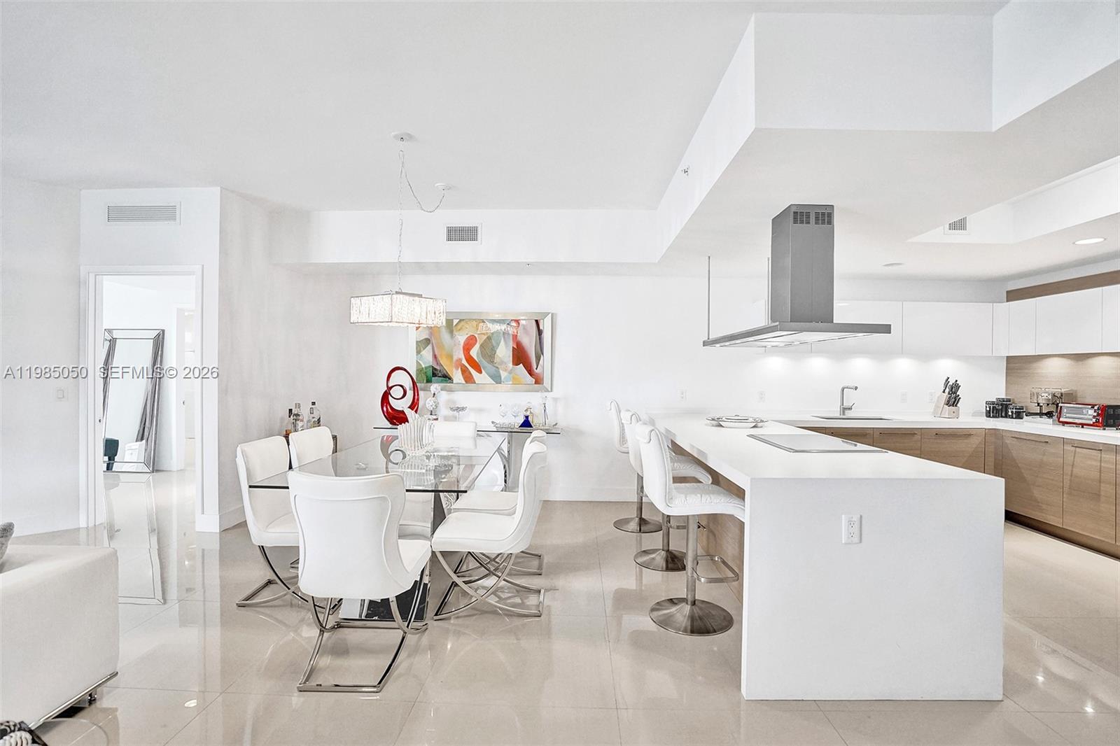 17301 Biscayne Blvd #1207, North Miami Beach FL 33160