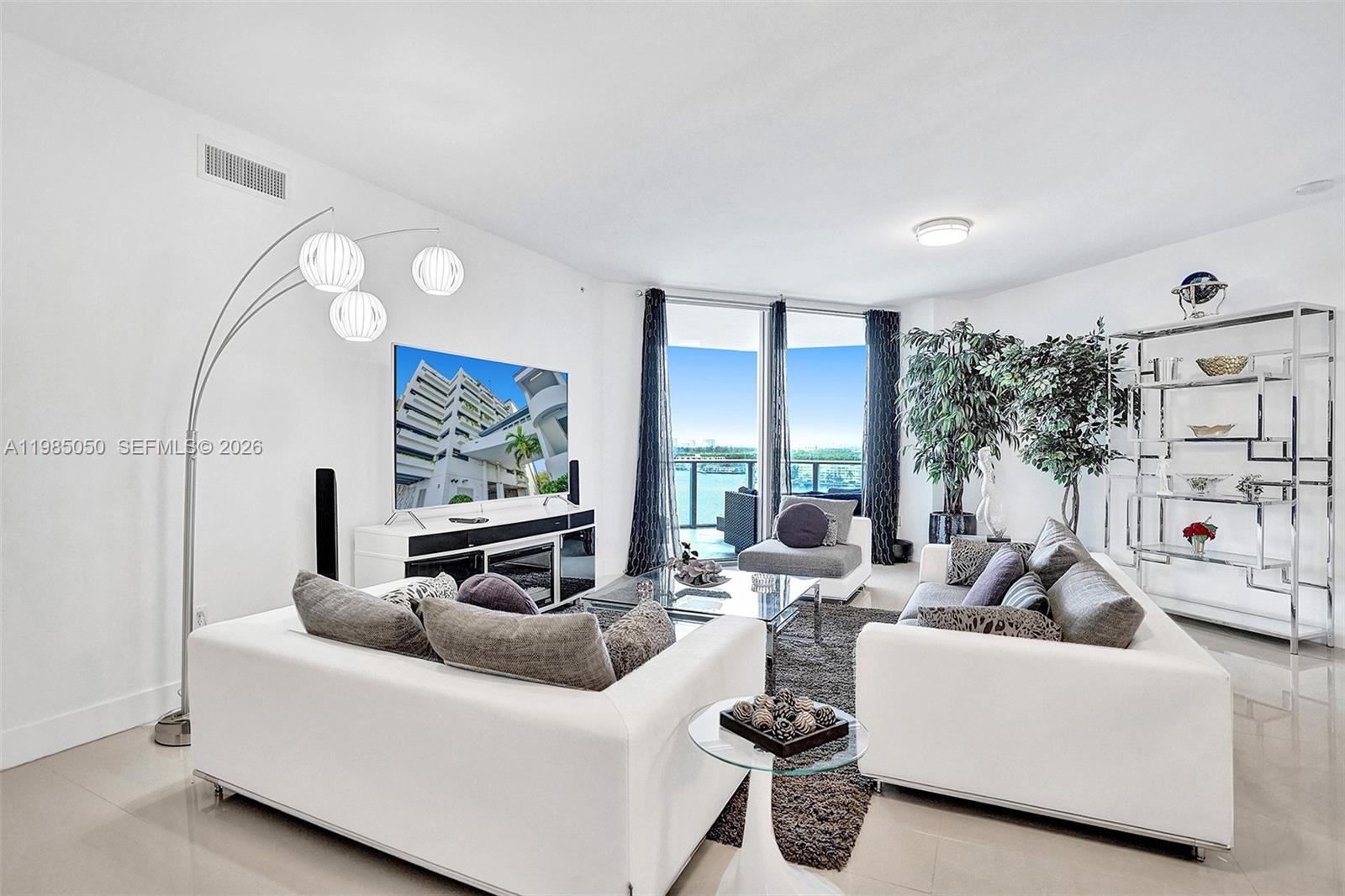 17301 Biscayne Blvd #1207, North Miami Beach FL 33160