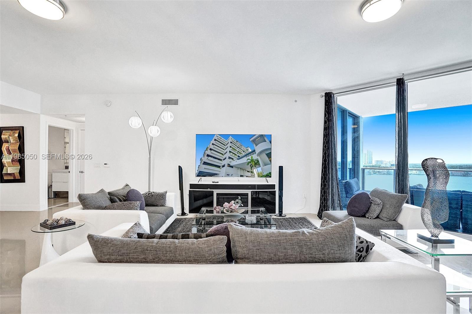 17301 Biscayne Blvd #1207, North Miami Beach FL 33160