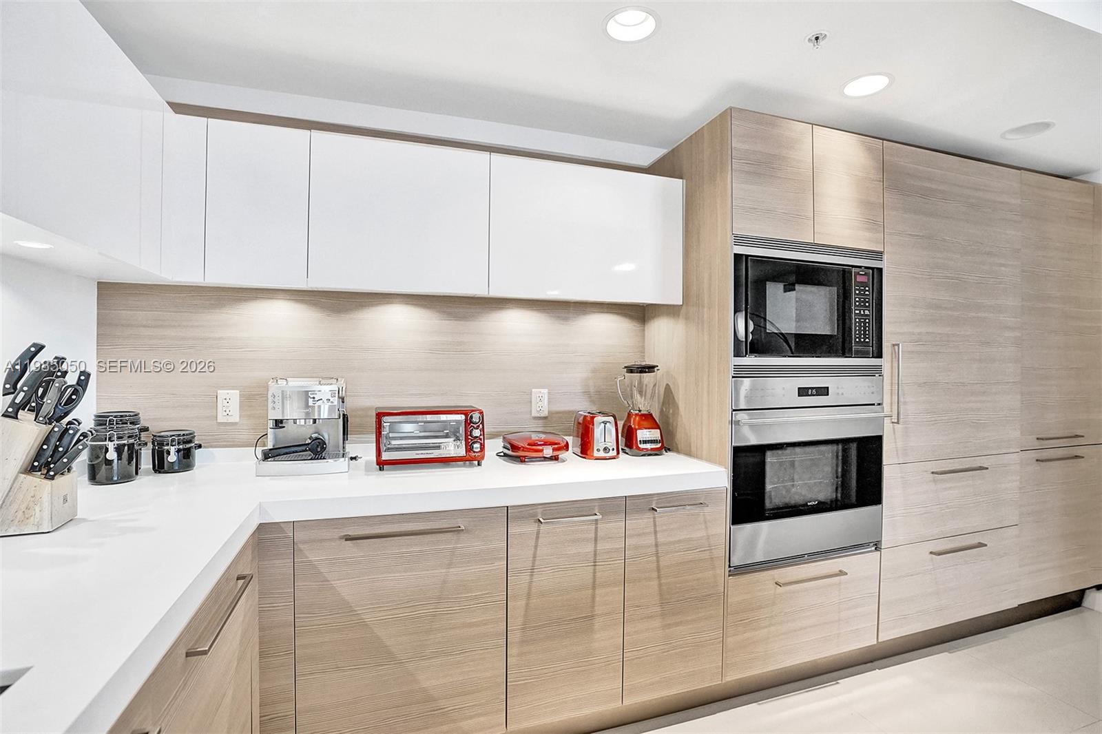 17301 Biscayne Blvd #1207, North Miami Beach FL 33160