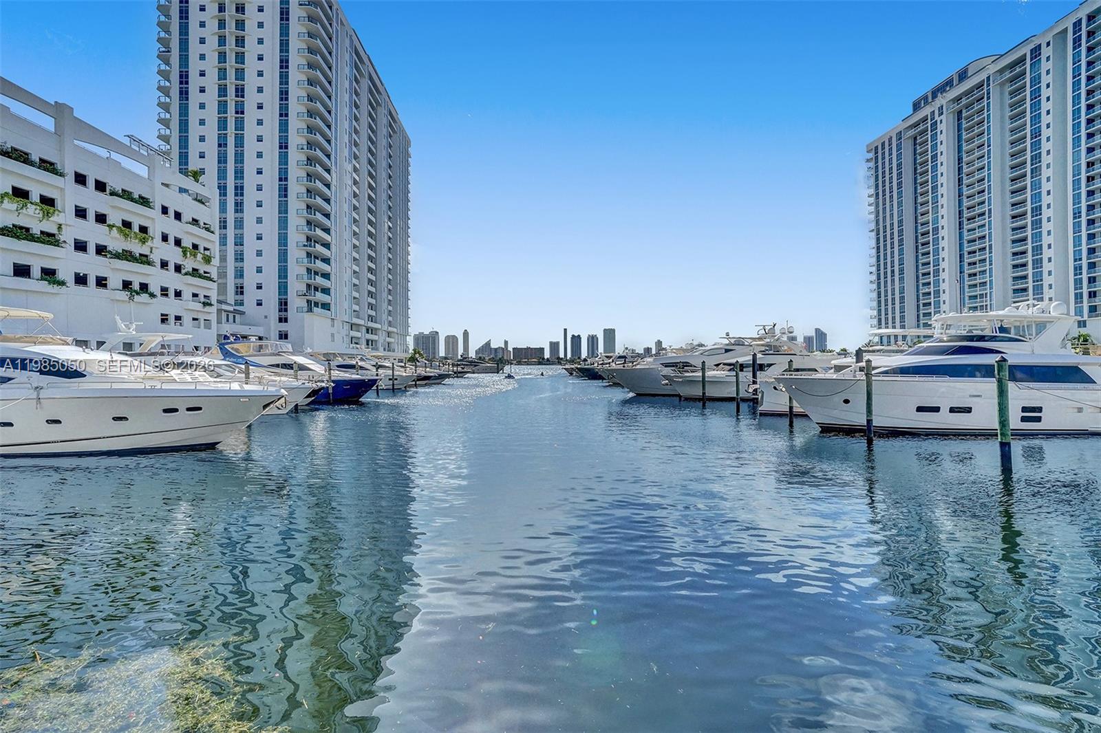 17301 Biscayne Blvd #1207, North Miami Beach FL 33160