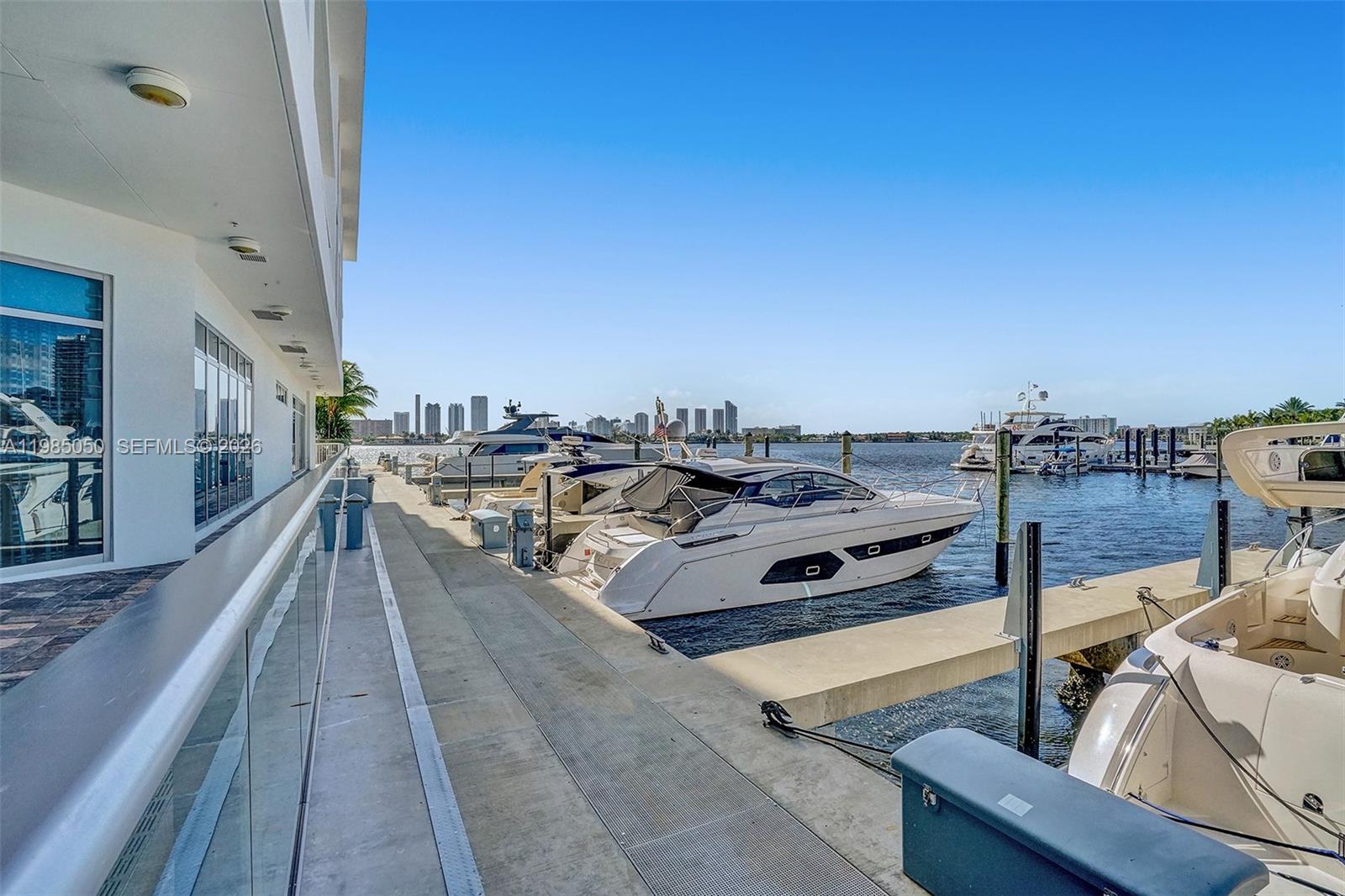 17301 Biscayne Blvd #1207, North Miami Beach FL 33160
