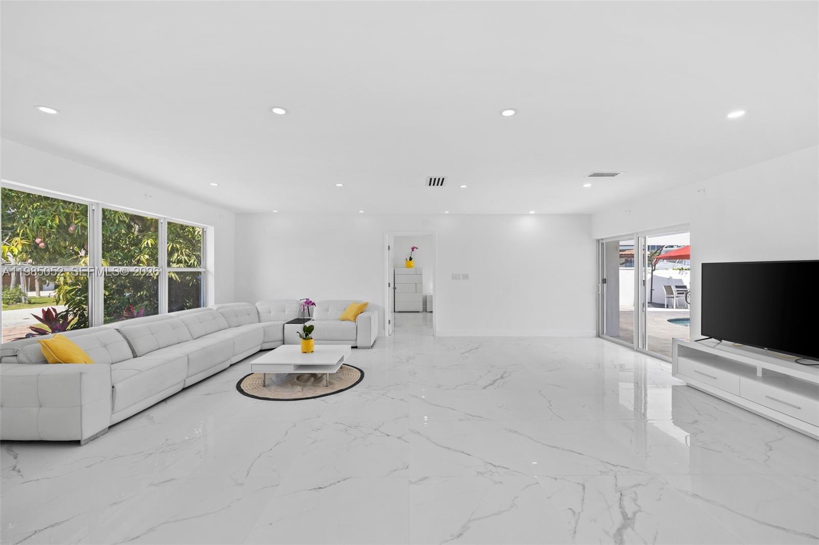 2816 NE 35th St, Fort Lauderdale FL 33306