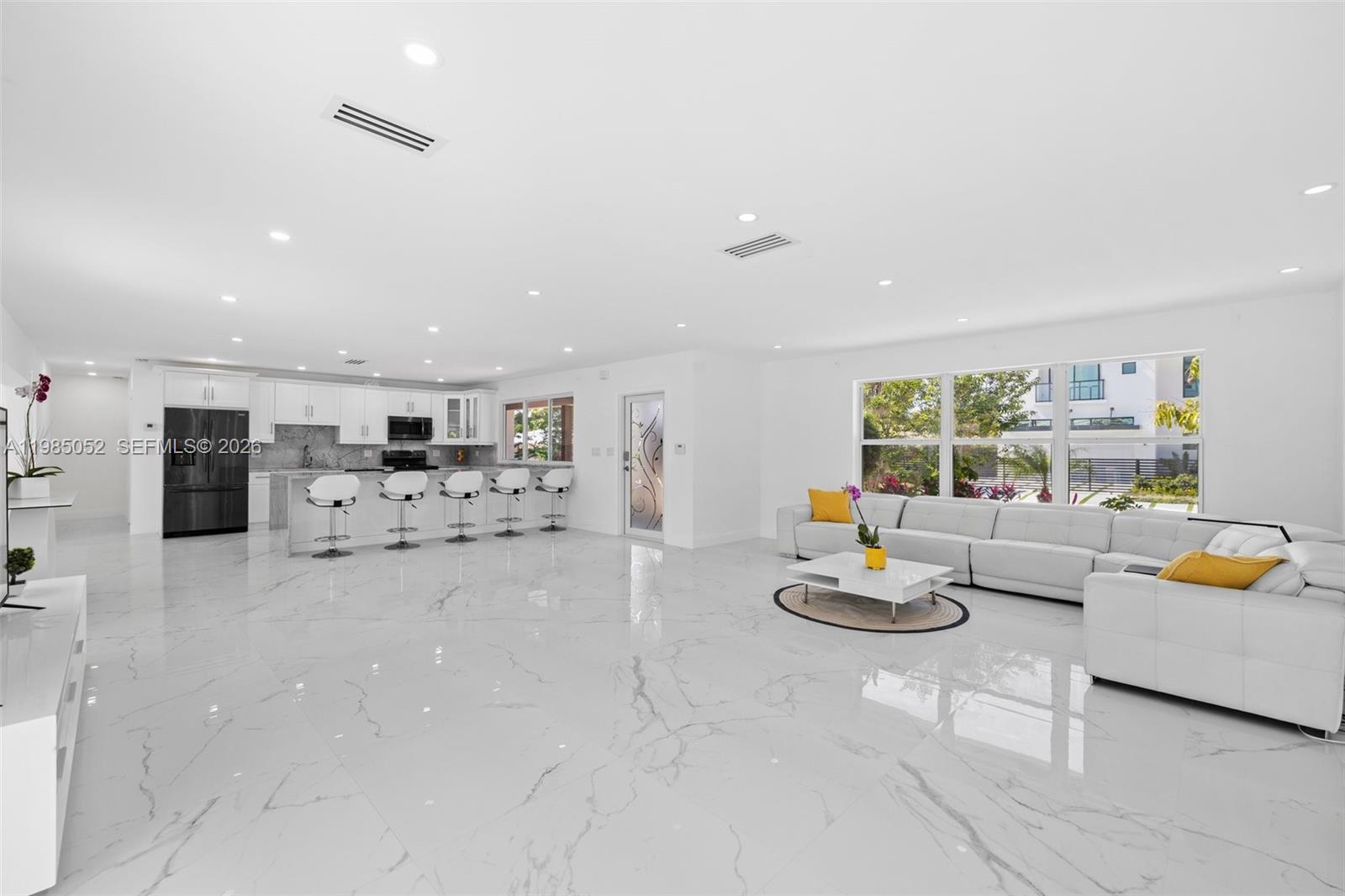 2816 NE 35th St, Fort Lauderdale FL 33306