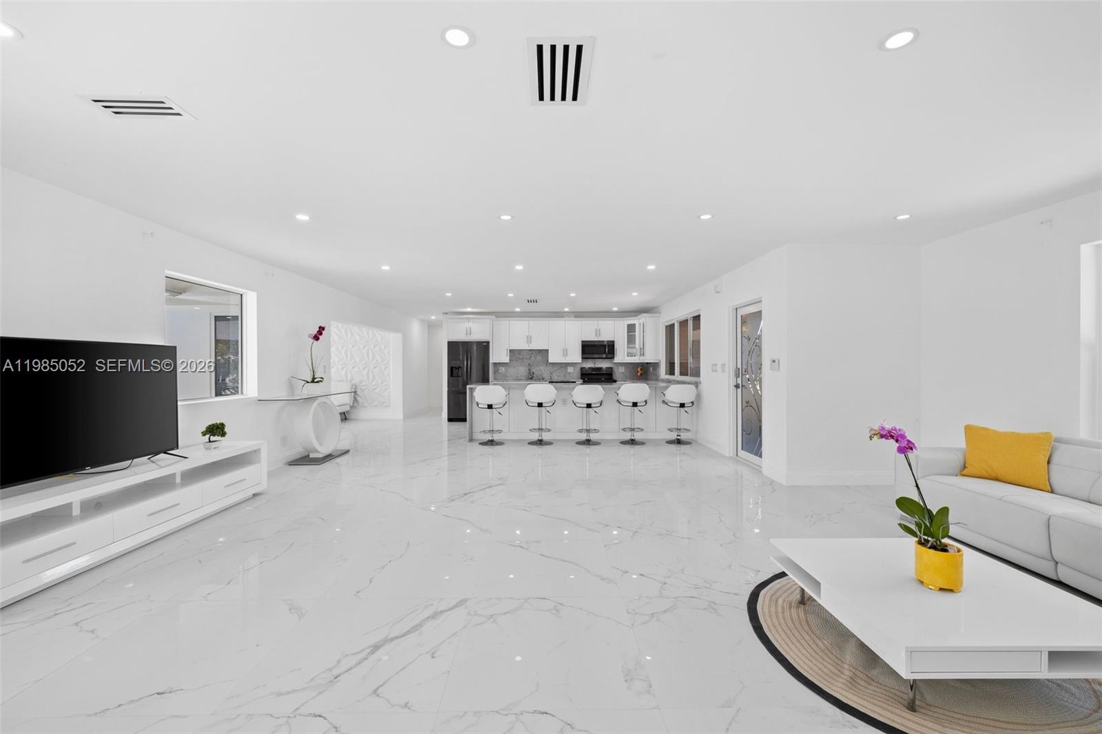2816 NE 35th St, Fort Lauderdale FL 33306