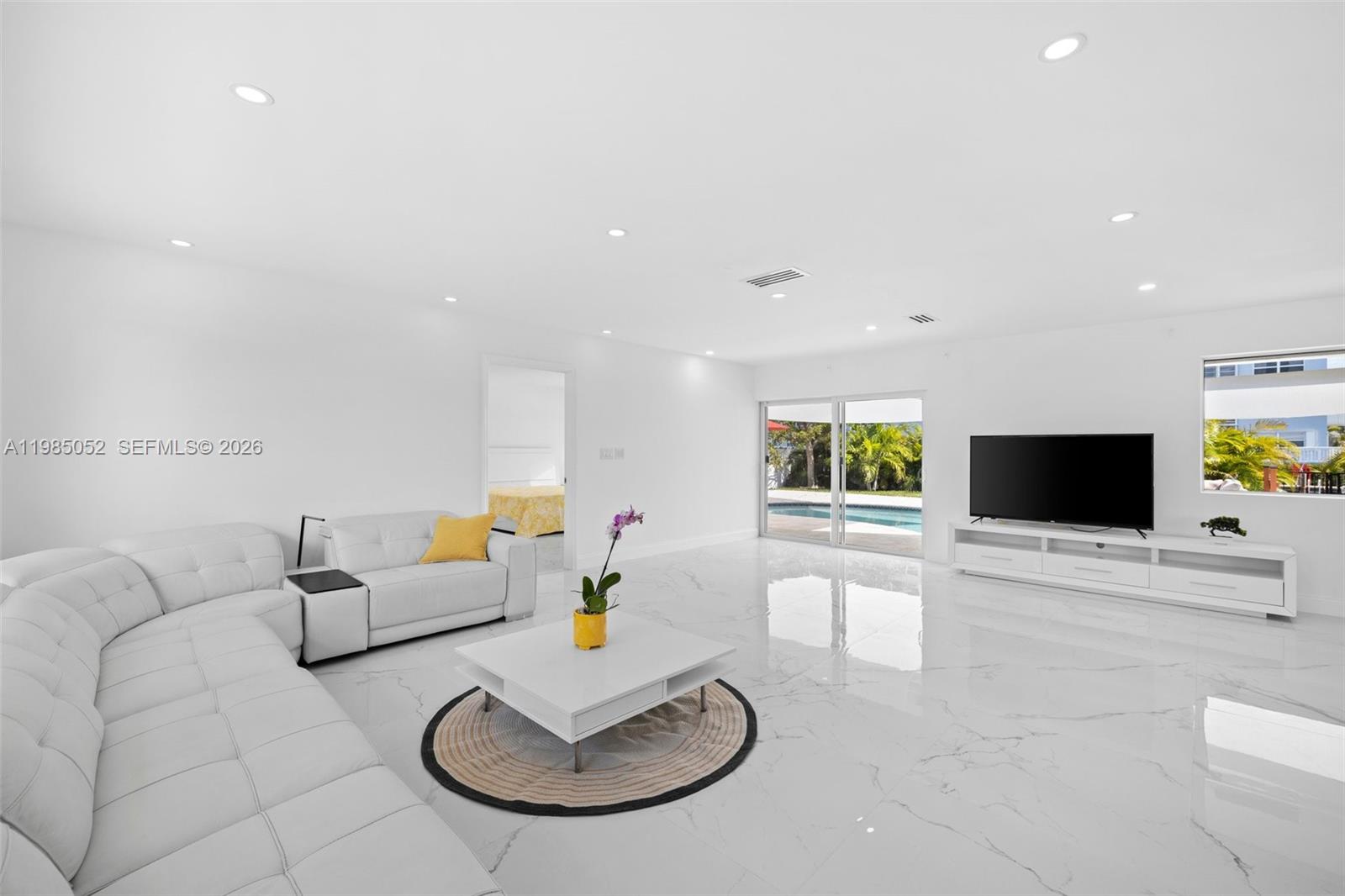 2816 NE 35th St, Fort Lauderdale FL 33306