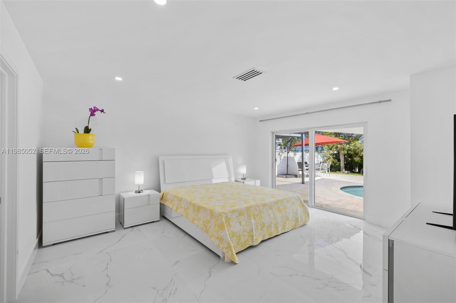 2816 NE 35th St, Fort Lauderdale FL 33306