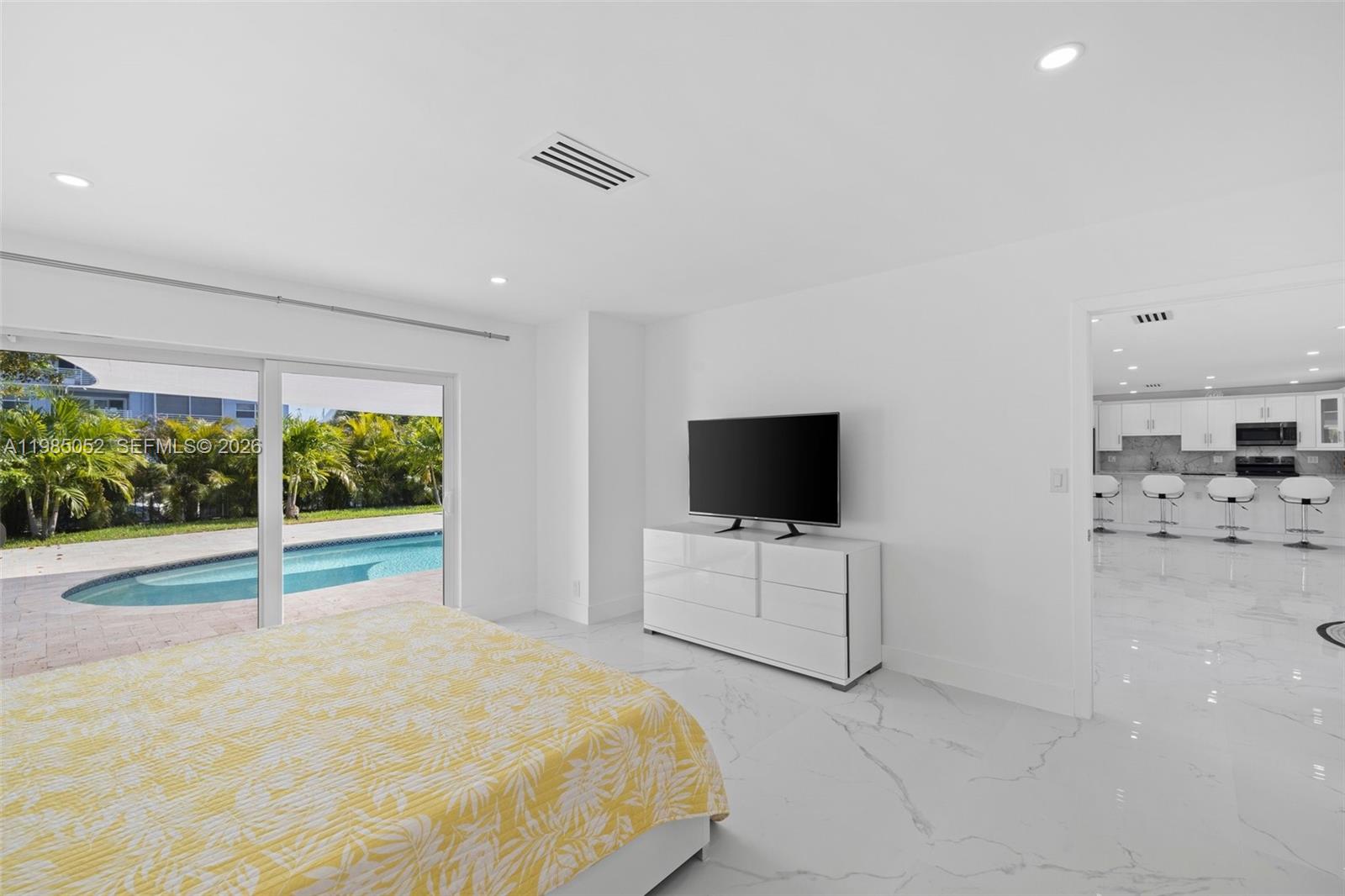 2816 NE 35th St, Fort Lauderdale FL 33306