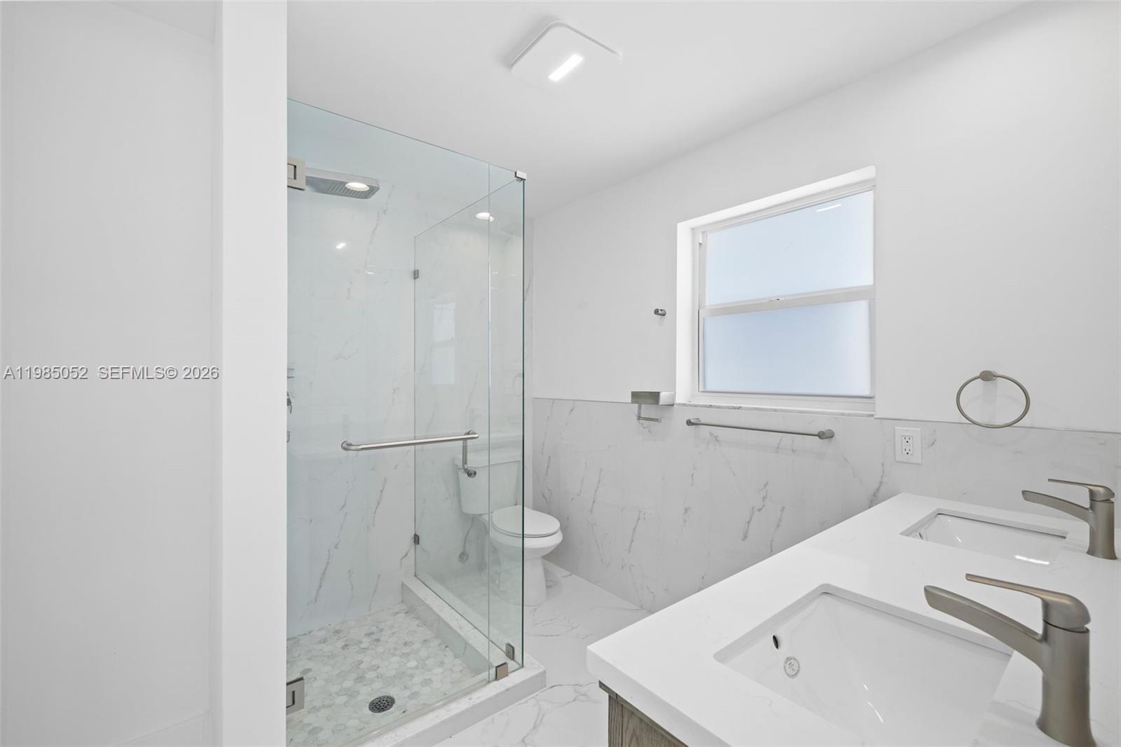 2816 NE 35th St, Fort Lauderdale FL 33306