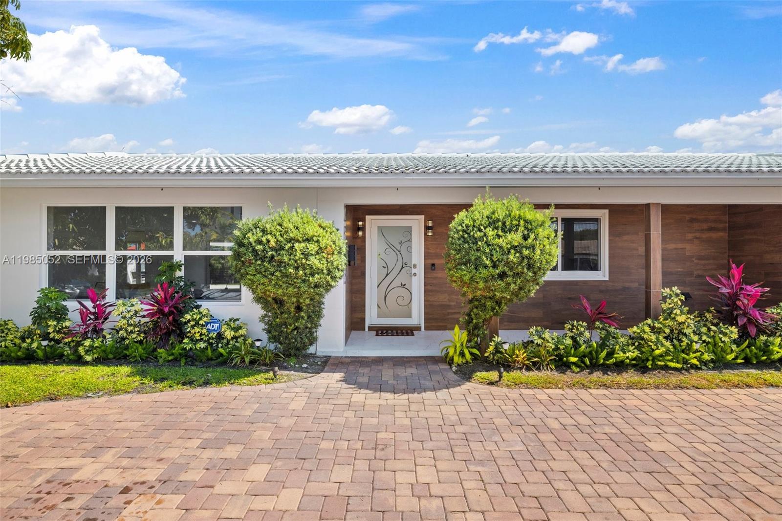 2816 NE 35th St, Fort Lauderdale FL 33306