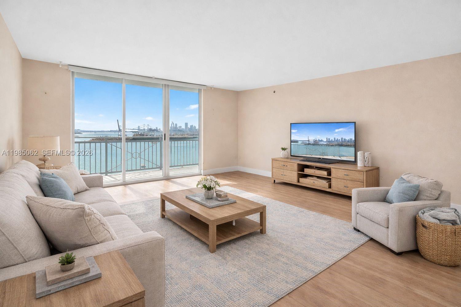 90 Alton Rd #1810, Miami Beach FL 33139