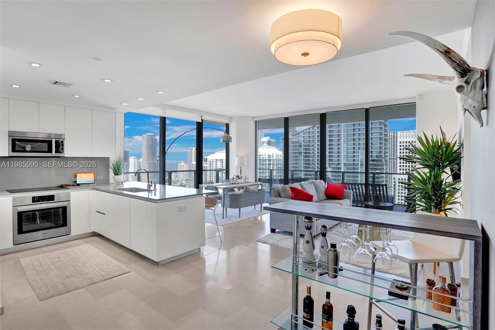 88 SW 7th St #3511, Miami FL 33130