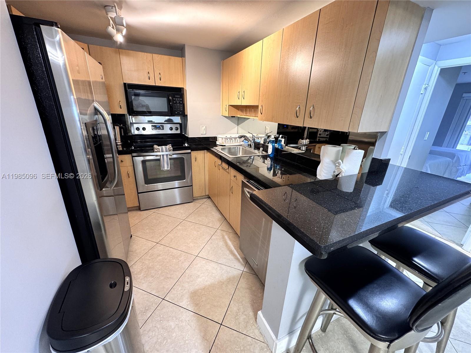 9195 Collins Ave #PH4, Surfside FL 33154