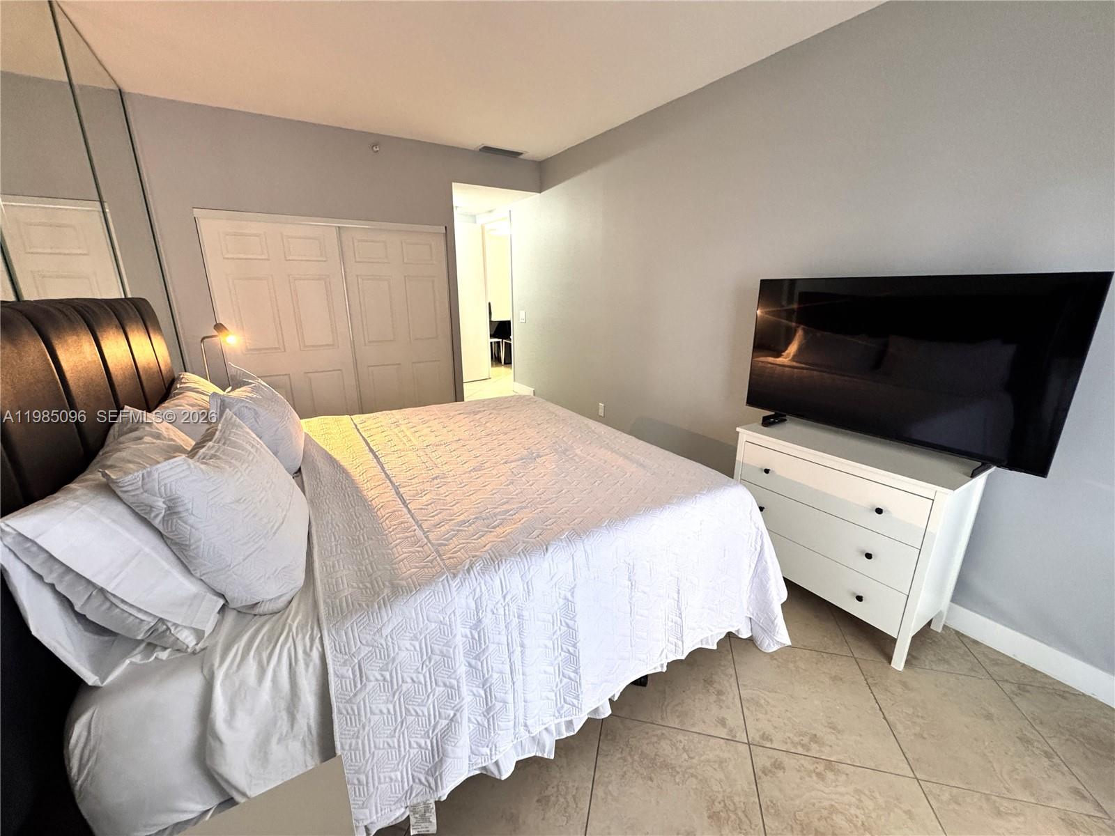 9195 Collins Ave #PH4, Surfside FL 33154