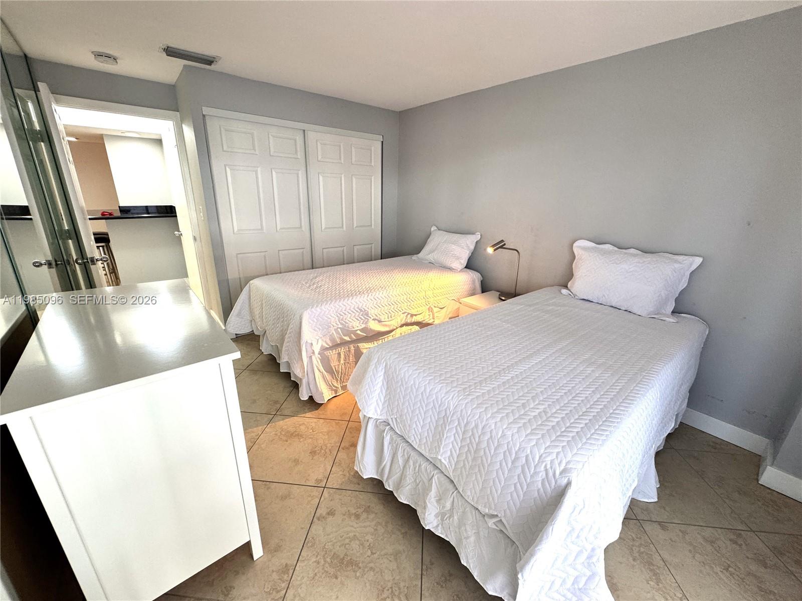 9195 Collins Ave #PH4, Surfside FL 33154