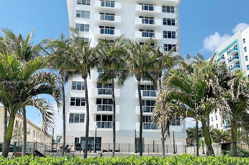 9195 Collins Ave #PH4, Surfside FL 33154