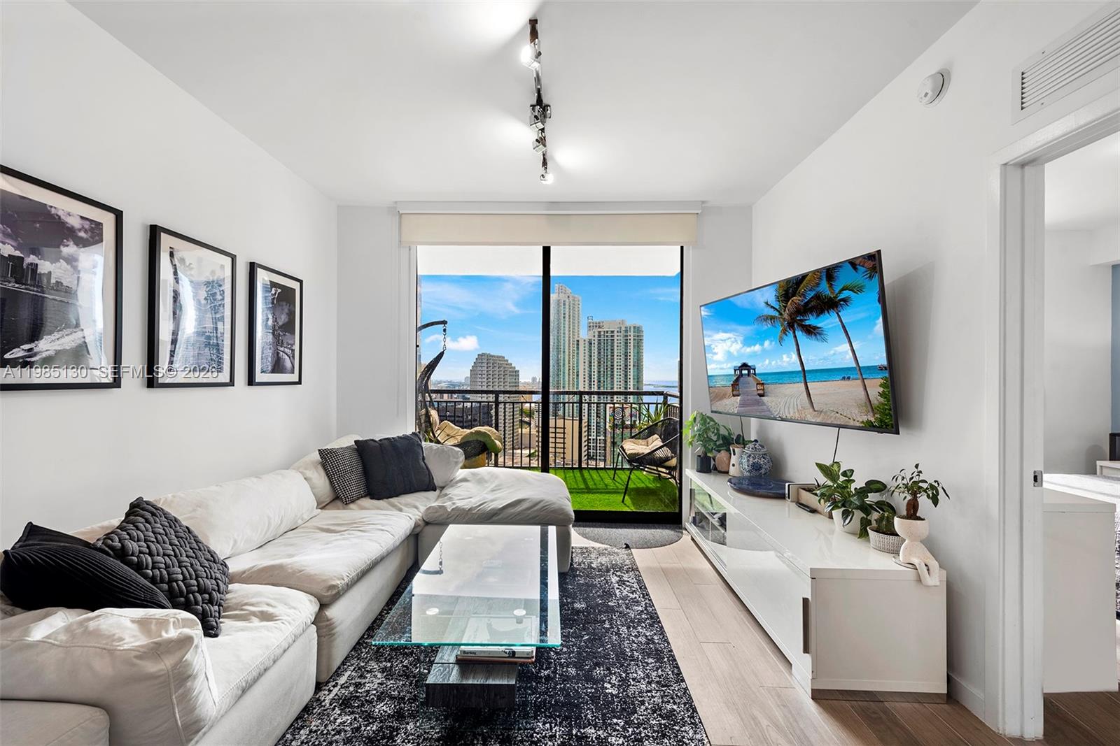 999 SW 1st Ave #2908, Miami FL 33130