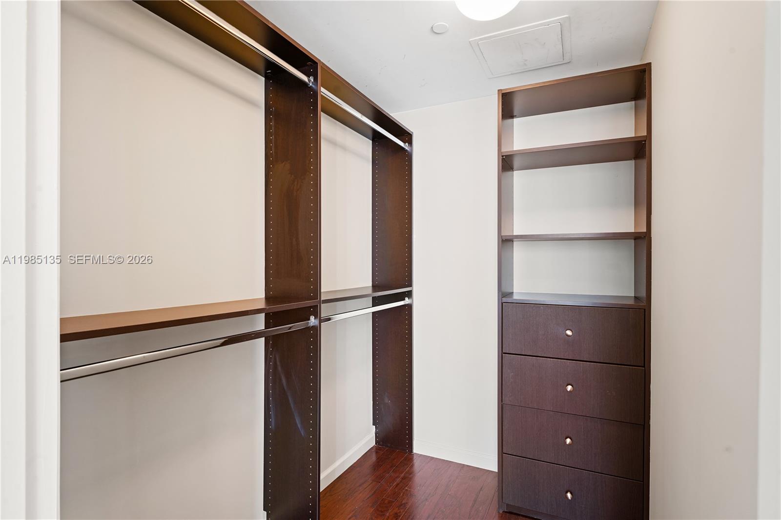 495 Brickell Ave #3904, Miami FL 33131
