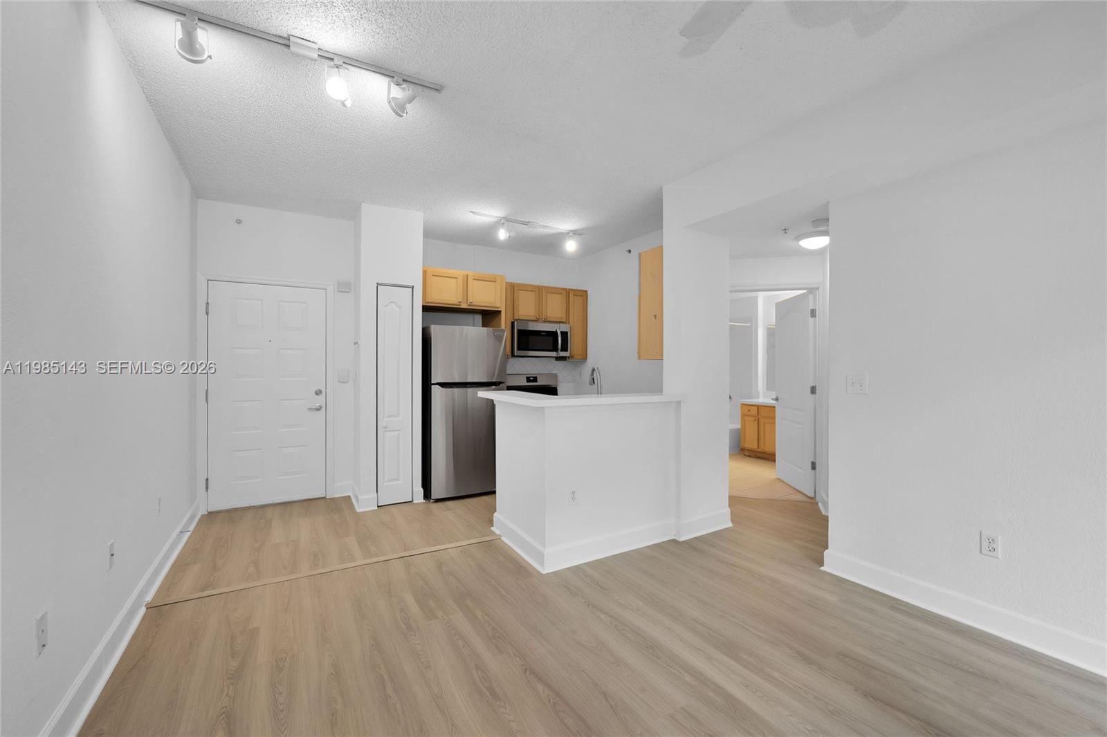 6001 SW 70 Street #208, South Miami FL 33143