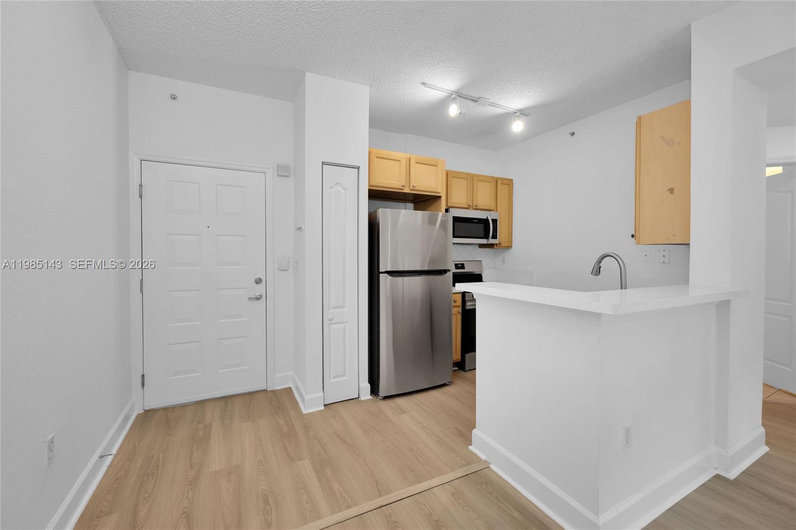 6001 SW 70 Street #208, South Miami FL 33143