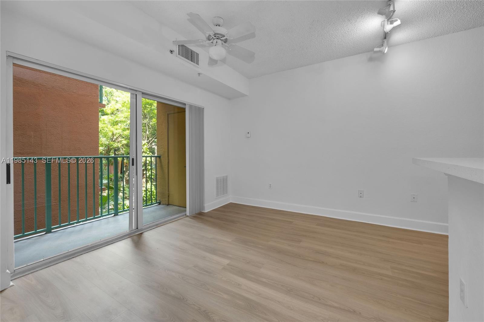 6001 SW 70 Street #208, South Miami FL 33143