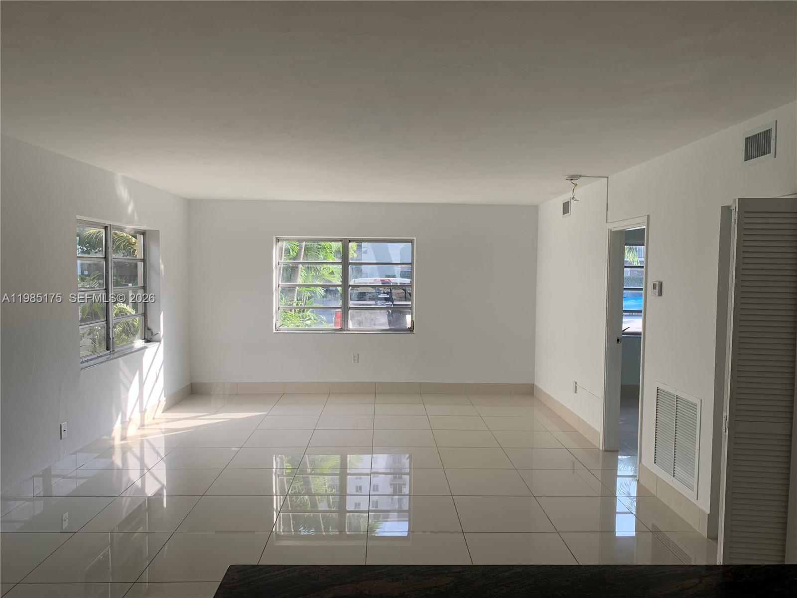 315 MAJORCA AV #1, Coral Gables FL 33134