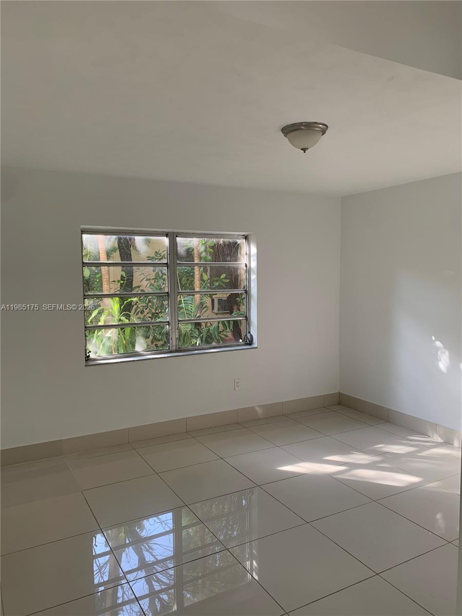 315 MAJORCA AV #1, Coral Gables FL 33134