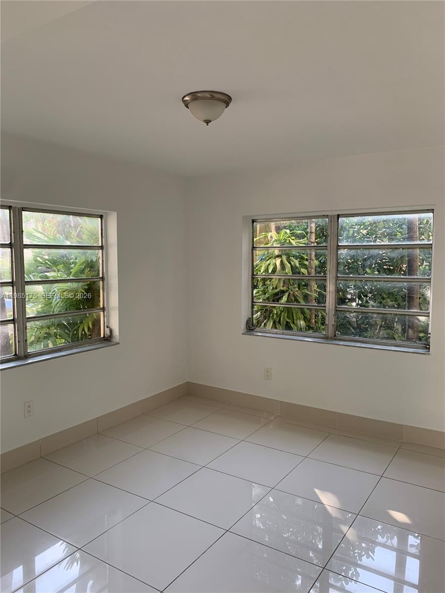 315 MAJORCA AV #1, Coral Gables FL 33134
