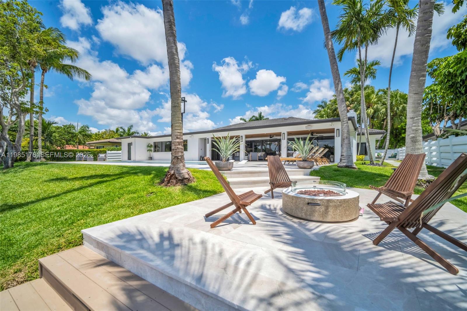 4430 Casper Ct, Hollywood FL 33021