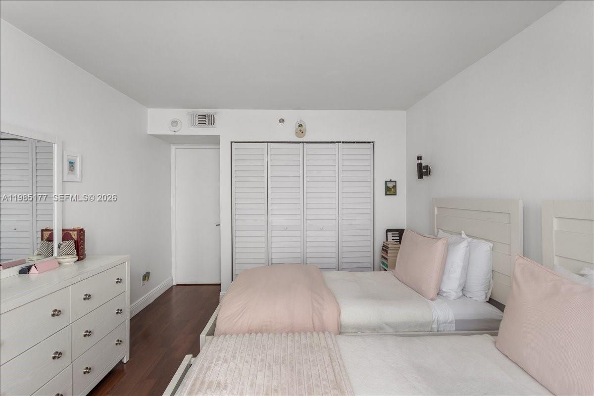770 Claughton Island Dr #1614, Miami FL 33131