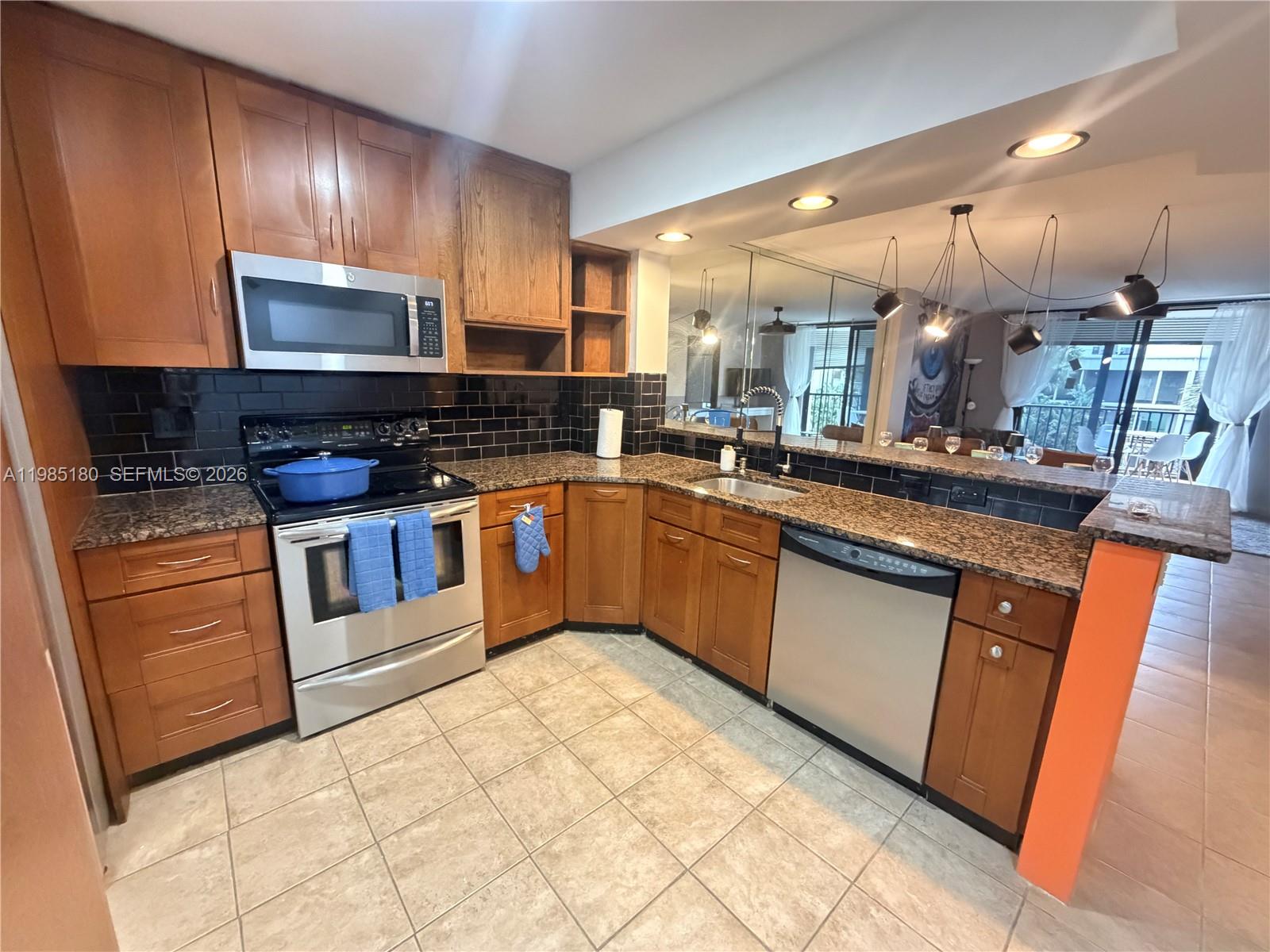 896 N Federal Hwy #326, Lantana FL 33462