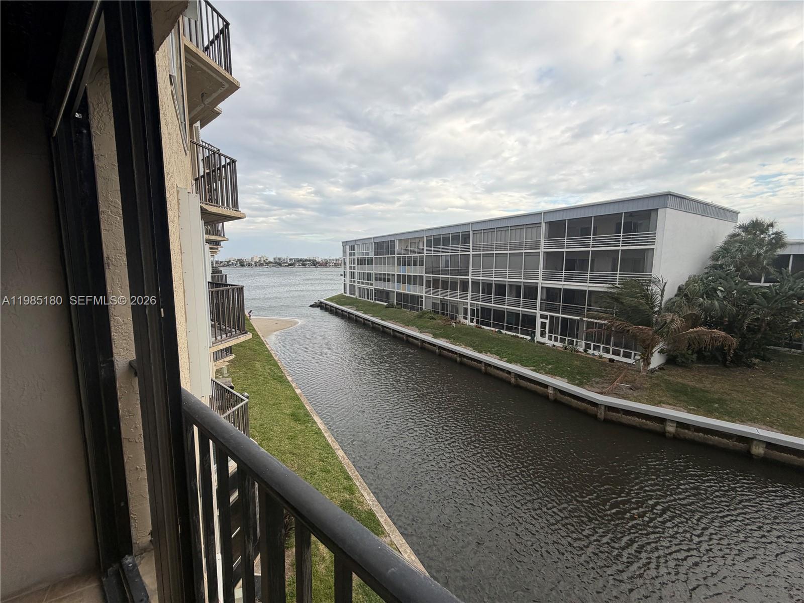 896 N Federal Hwy #326, Lantana FL 33462