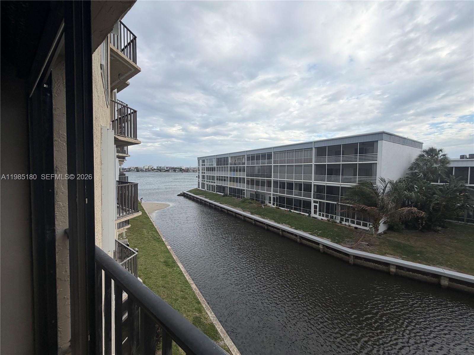 896 N Federal Hwy #326, Lantana FL 33462