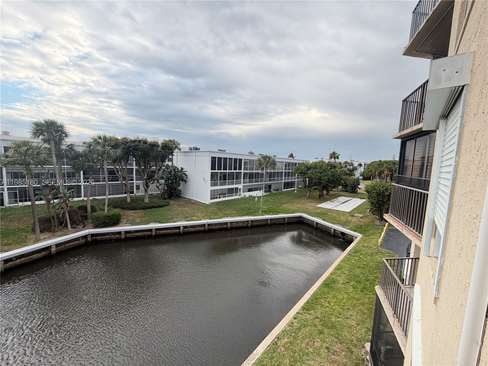 896 N Federal Hwy #326, Lantana FL 33462