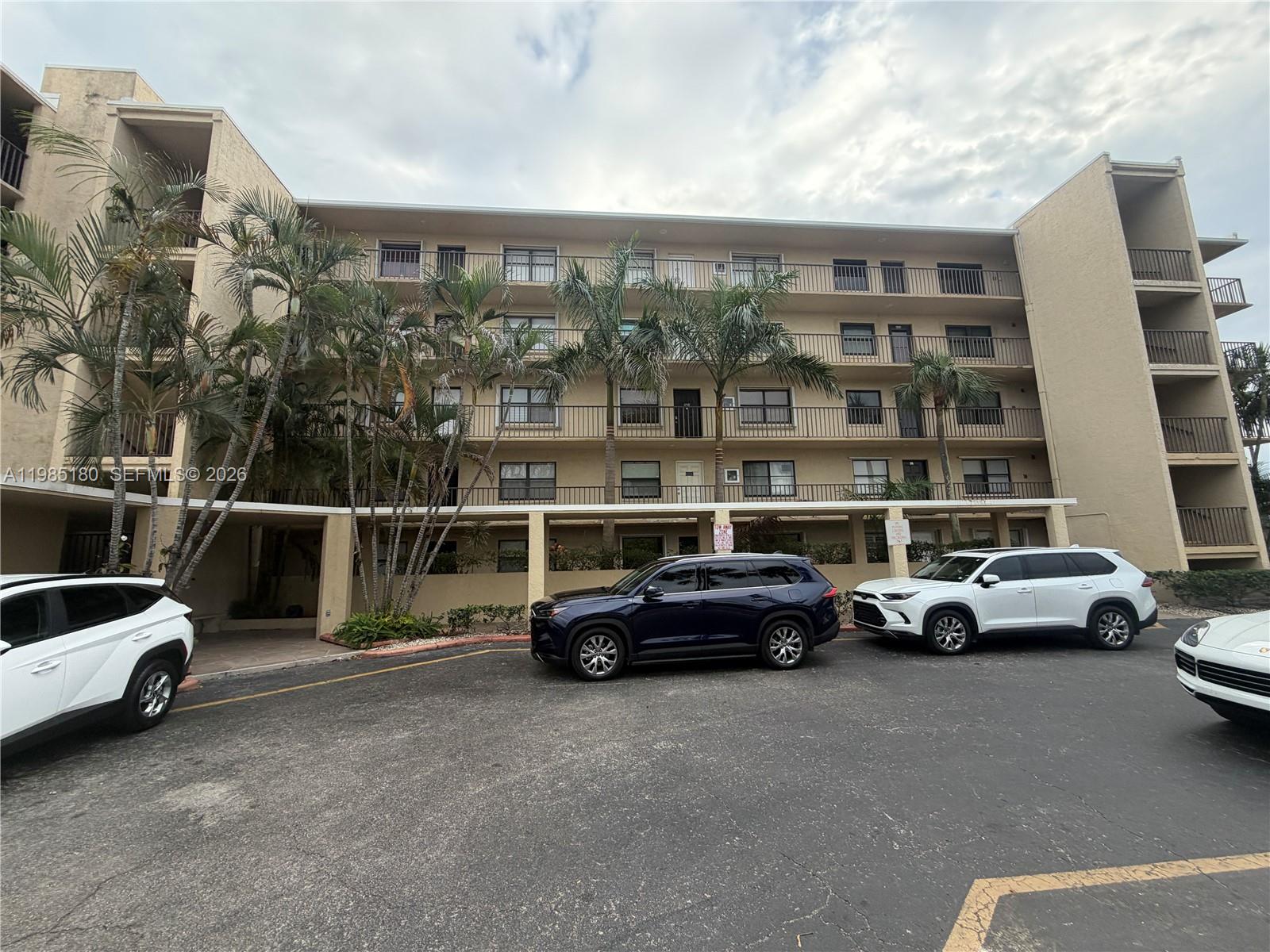 896 N Federal Hwy #326, Lantana FL 33462