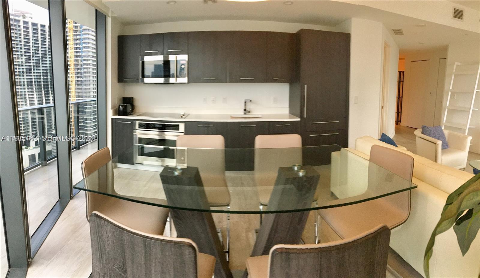 55 SW 9th St #2901, Miami FL 33130