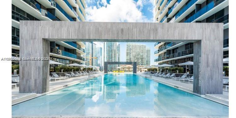55 SW 9th St #2901, Miami FL 33130