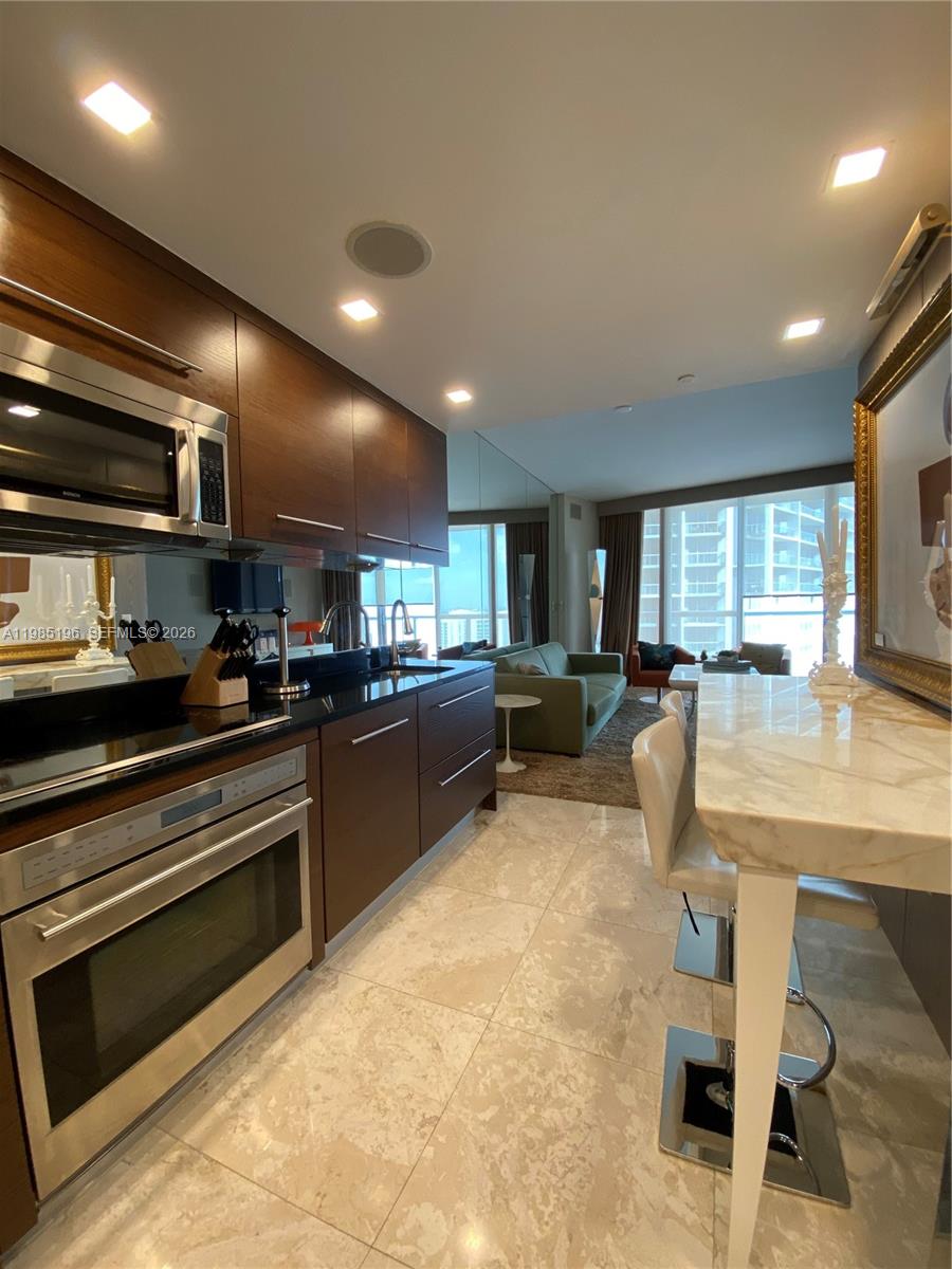 495 Brickell Ave #4608, Miami FL 33131