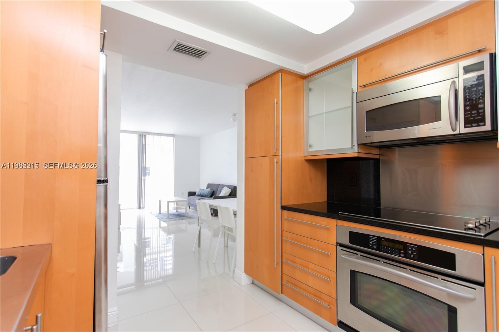 6365 Collins Ave #806, Miami Beach FL 33141