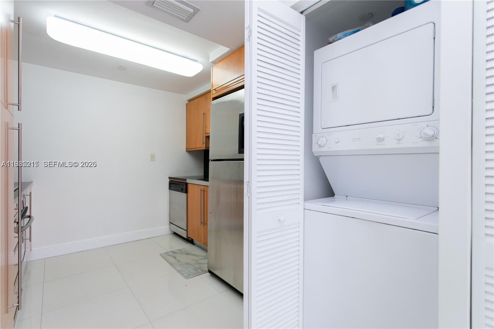 6365 Collins Ave #806, Miami Beach FL 33141